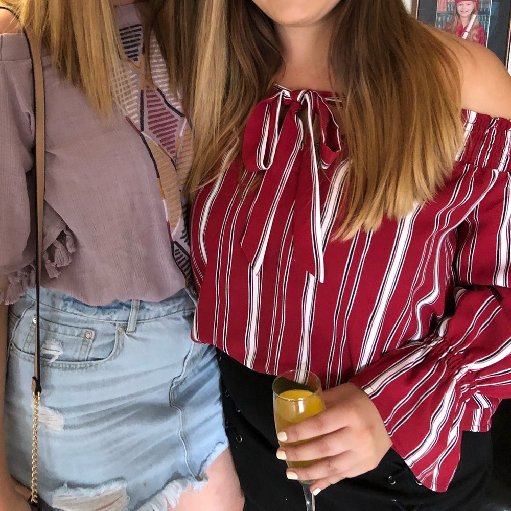 Long-Sleeve, Off the shoulder Top